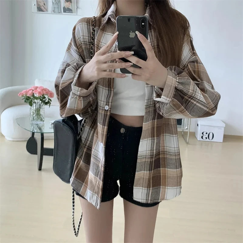 Women Tartan Shirt Long Sleeve Collared Button Up Oversized Plaid Shirt Jacket Grunge Fashion Teenage Girl Spring Summer Outfit